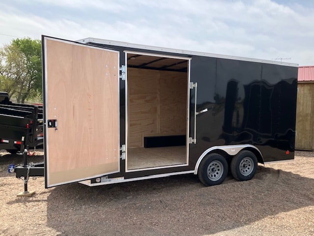 Darkhorse 8.5×16 Enclosed Trailer With Roadside Door